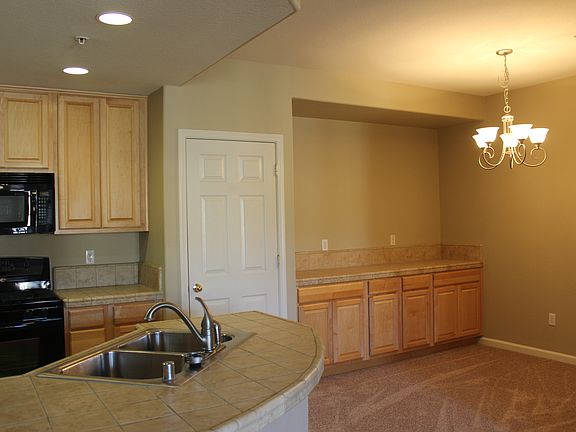 2nd image of 6521 Hearthstone Cir APT 531