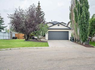 34 Foxboro Clos, Strathcona County, AB T8A 6C1