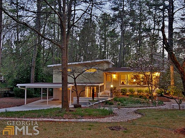 1st image of 3653 Northlake Dr