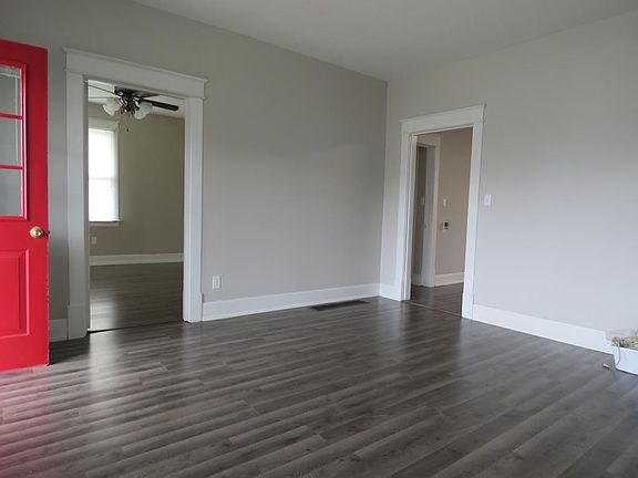 5th image of 5813 Farney Ave