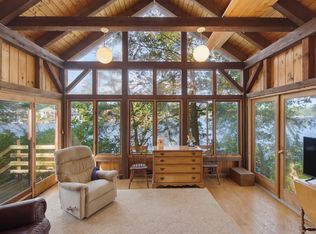 2 Escumbuit Rd, Derry, NH 03038