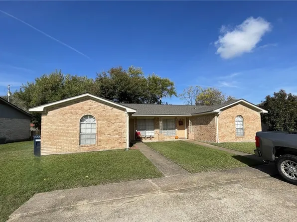 1529-1531 Hillside Dr, College Station, TX 77845
