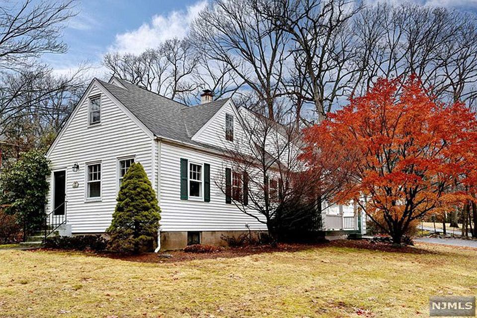 1st image of 149 Woodland Ave