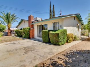 12 Dale Ln, Redlands, CA 92373