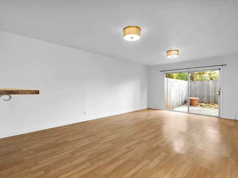 2235 Ashby Ave #102 — Photo 5
