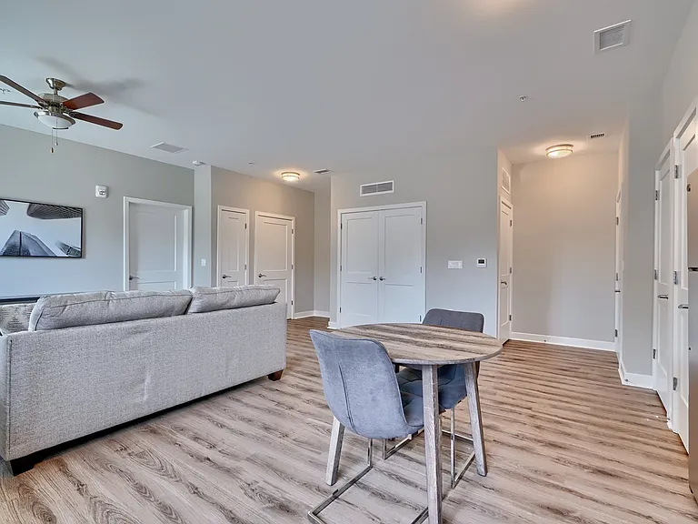 Foundry Square Apartments — Photo 5