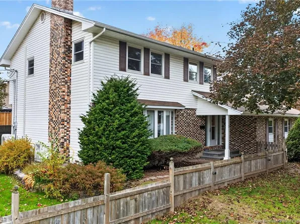 3 Grindstone Dr, Riverview, NB E1B 3Y6