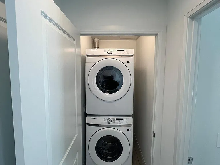 1333 Weber St E #501 — Photo 26