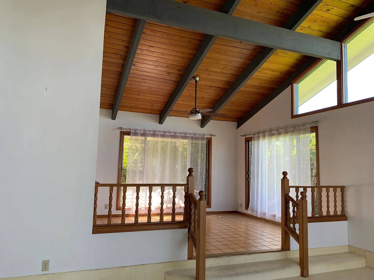 4 bed, 2300 sqft, $2,800 — Photo 4