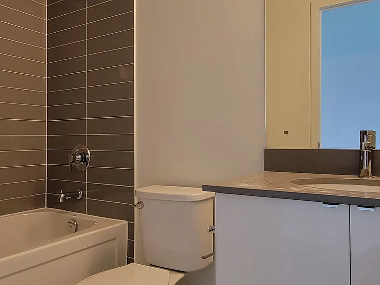 49 E Liberty St #405 — Photo 6