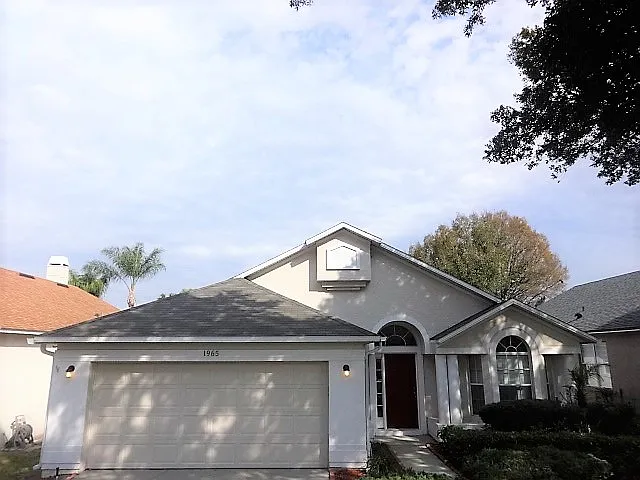 4 bed, 2.0 bath, 1677 sqft, $2,700 — Photo 1