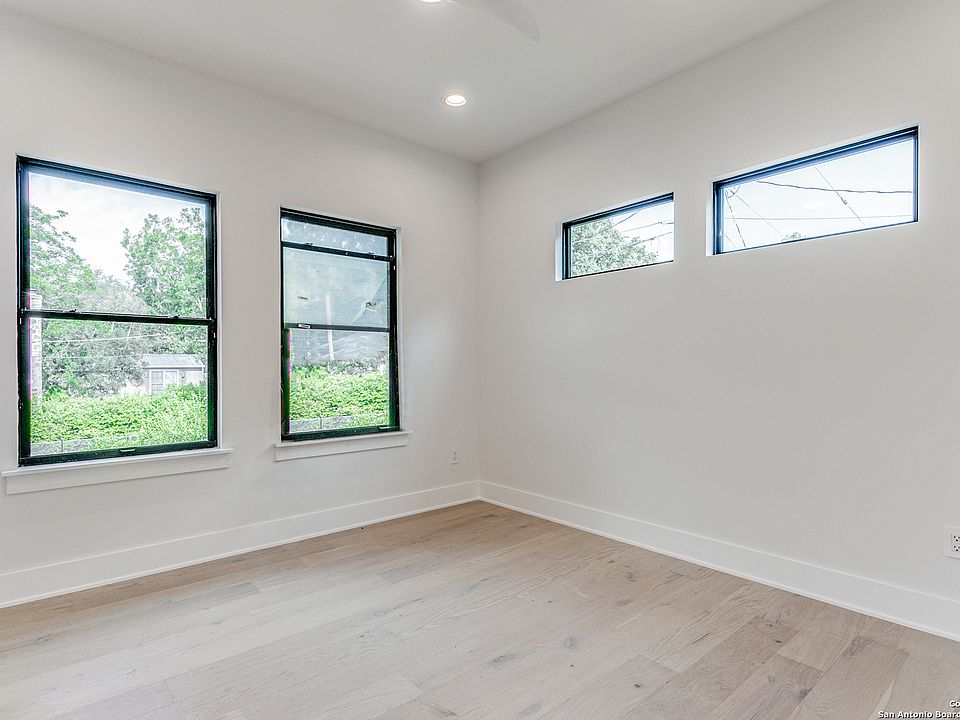 2nd image of 119 Grant Ave