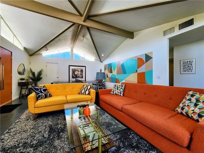2499 S Palm Canyon Dr, Palm Springs, CA, 92264