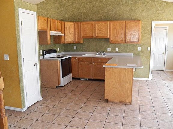 3rd image of 7301 S Thrush Hill Dr