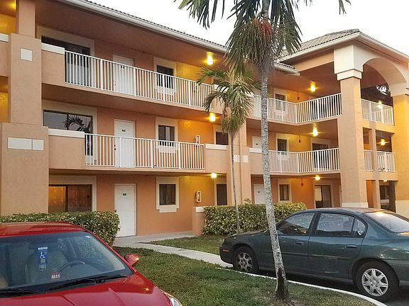2nd image of 6900 SW 39th St APT 313