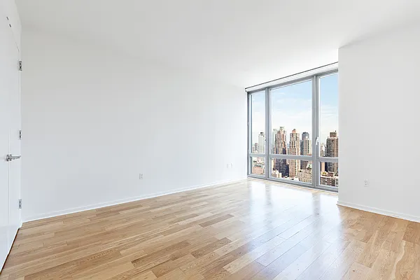 Rented by Compass | media 17