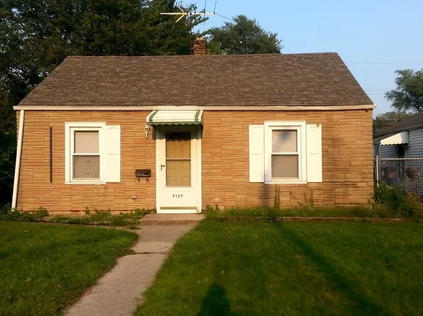7137 Schneider Ave, Hammond, IN 46323