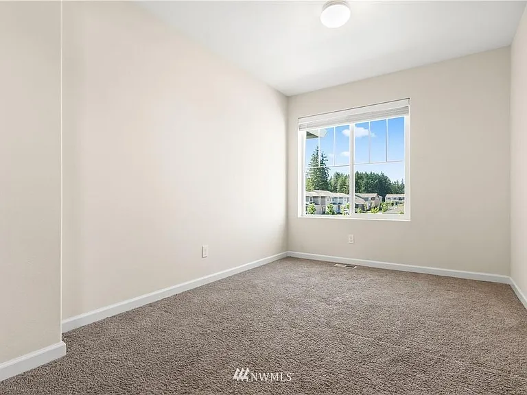 19113 112th Avenue Ct E — Photo 31