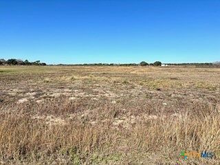 3rd image of 1040 Sendera Loop