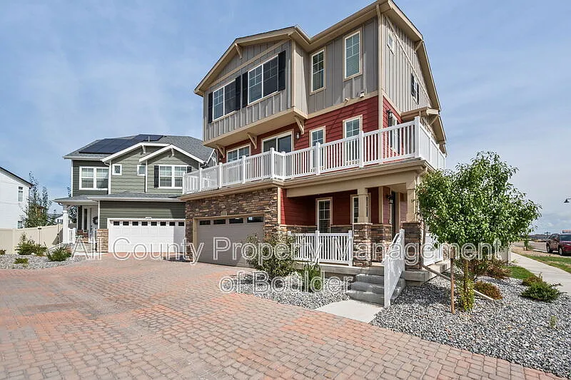 1111 Highview Dr