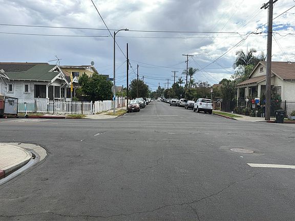 5th image of 3215 Trinity St #367