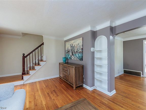 3rd image of 4042 Ellison Rd