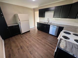 1414 Quincy St #1416, Salina, KS 67401