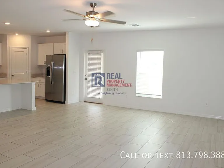 11571 Radiant Shore Loop — Photo 7