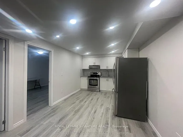 99 Convoy Cres #BASEMENT — Photo 3