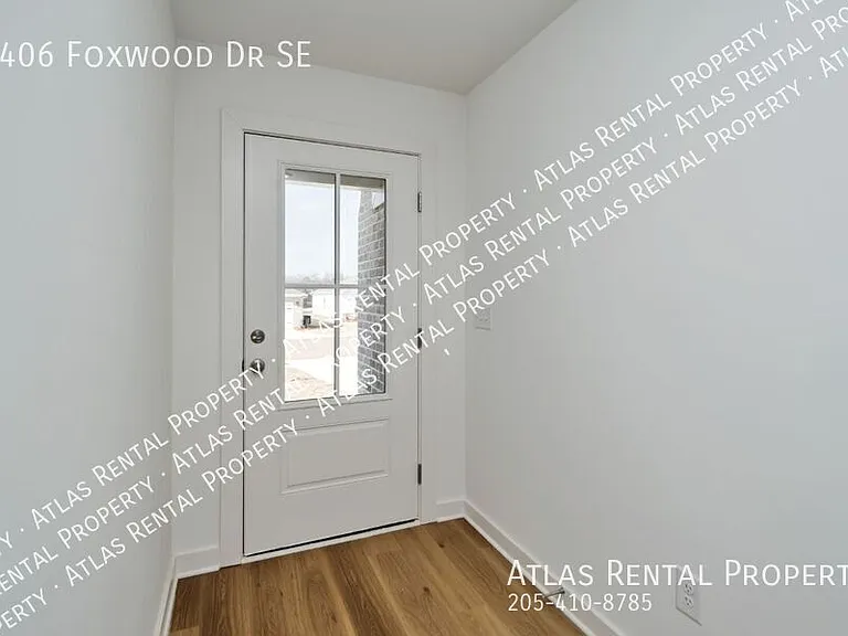 4406 Foxwood Dr — Photo 5