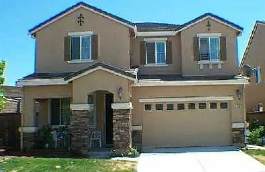 1094 Ashford Ln photo 1