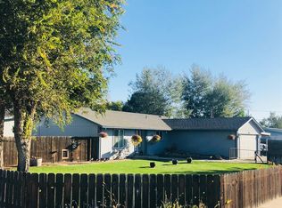 262 SW M St, Madras, OR 97741
