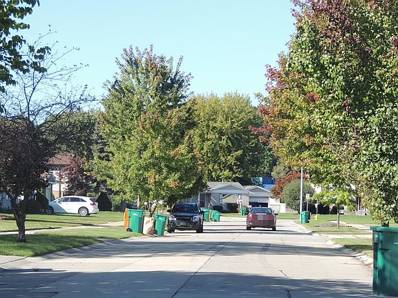 4th image of 22314 Nixon Ave
