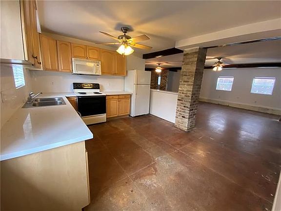 3rd image of 4000 Dumaine St Unit A