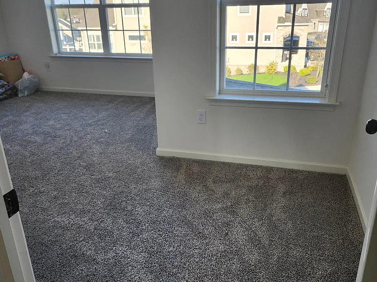 633 Kincaid Ave — Photo 2
