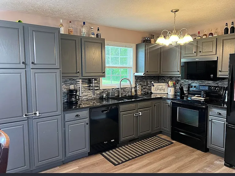 130 Stone Mountain Ct — Photo 4