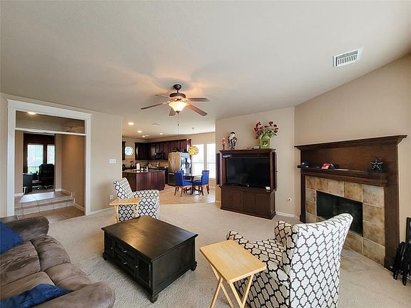 3rd image of 14418 Bergenia Dr