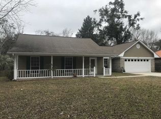211 Halstead Rd, Ocean Springs, MS 39564