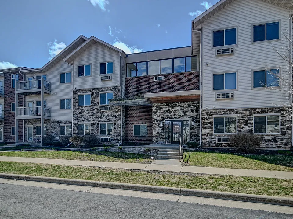 Fairhaven Court Apartments