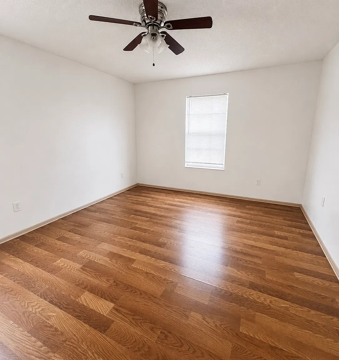 4 bed, 2.5 bath, 1814 sqft, $2,300 — Photo 3