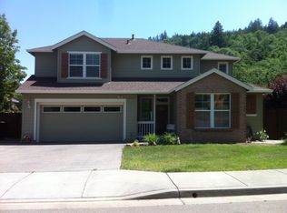 329 Pepperwood Dr, Cloverdale, CA 95425