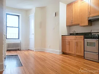 Rented by City Connections Realty