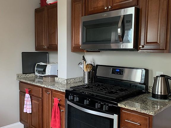 5th image of 28 William St #1FA
