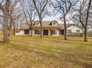 637 Curtis Rd, Burleson, TX 76028
