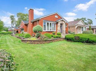 11554 S Campbell Ave, Chicago, IL 60655
