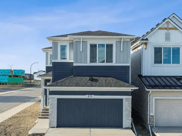 571 S Buffaloberry Mnr SE, Calgary, AB T3M 3Z1
