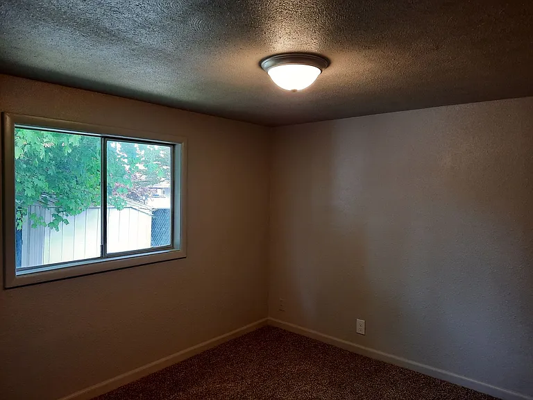 EN0064 James St Duplex- 2 Units — Photo 26