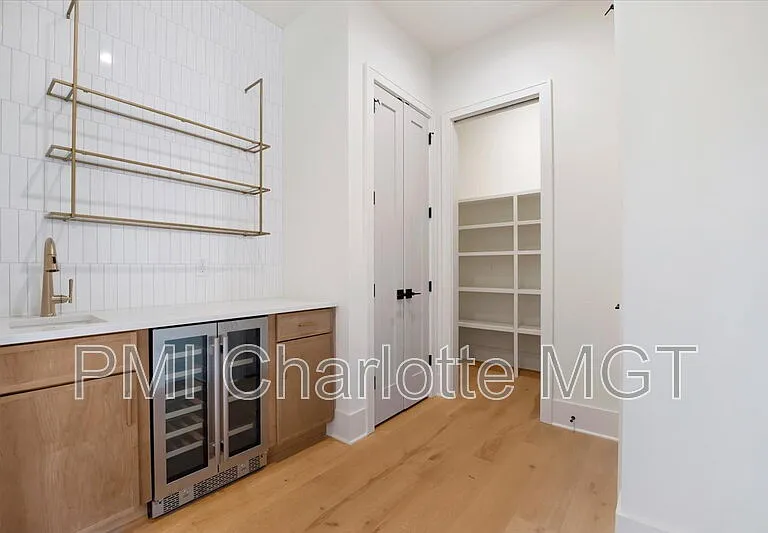 428 Dover Ave — Photo 15