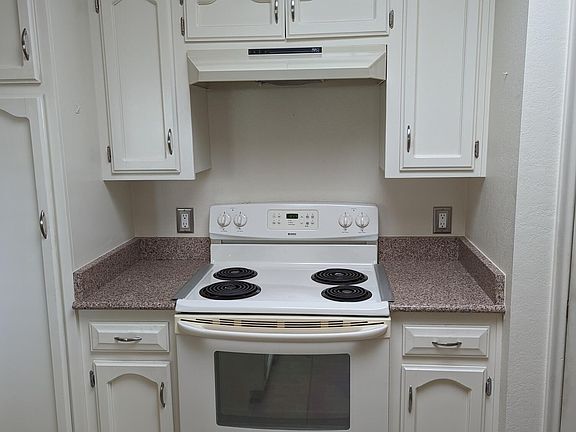 5th image of 708 W Placita Nueva