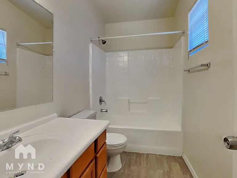 3745 W Medlock Dr — Photo 12